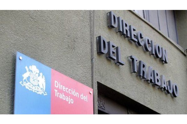 Decreto facultaría a empleadores a no pagar remuneraciones por caso fortuito o fuerza mayor