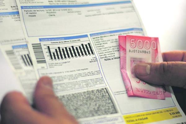 CGE pospone el pago de cuentas de la luz a grupos familiares vulnerables