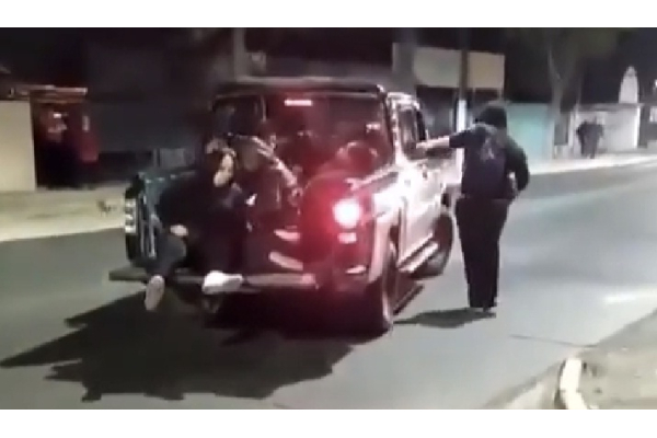 Dos policías dados de baja: Habrían disparado a manifestantes durante protesta contra el Día del Carabinero