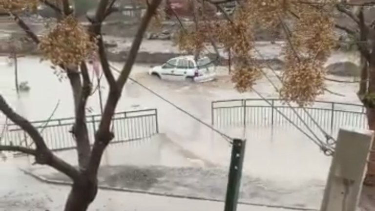 [Fotos] [Videos] Intenso frente de mal tiempo: Calles anegadas en Puente Alto