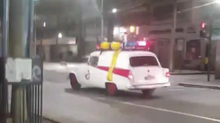 Habla el creador del auto de “Los Cazafantasmas” que recorre Puente Alto