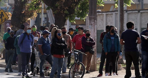 [Fotos] “Parece víspera de Navidad”: Alcalde de Melipilla preocupado tras primer día de desconfinamiento
