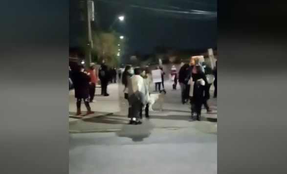 Vecinos protestan contra la delincuencia en villa Luis Matte de Puente Alto