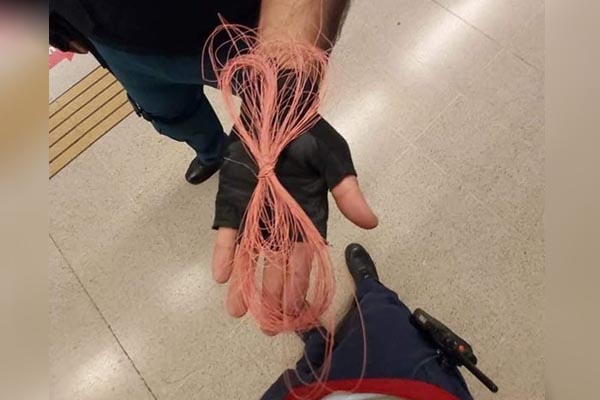 Atención: Descubren hilo curado en vagones del Metro en Puente Alto