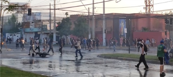 [Fotos] [Video] Convocatoria a marcha derivó en Incidentes y enfrentamientos en Puente Alto
