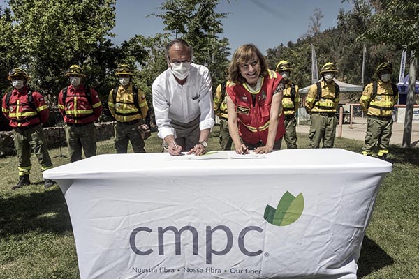 Nueva Brigada Central de CMPC estará a disposición de la región Metropolitana para la prevención y combate de incendios rurales