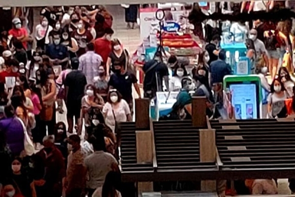 Cierran Mall por incumplimiento de protocolos sanitarios