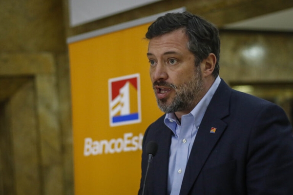 Presidente de BancoEstado anunciaría su renuncia al cargo