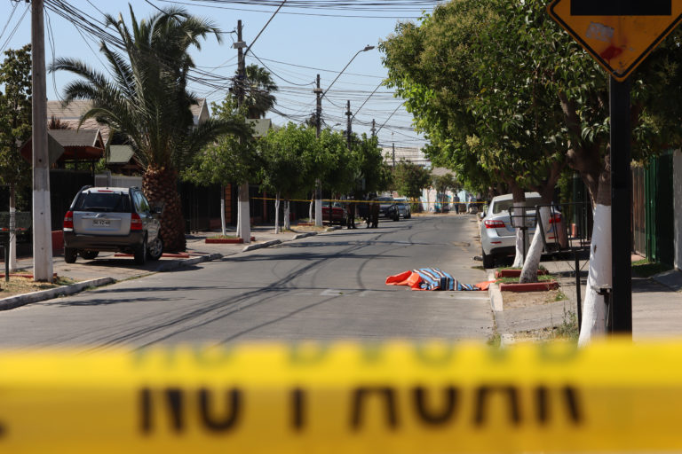 Hombre es asesinado a golpes en Puente Alto