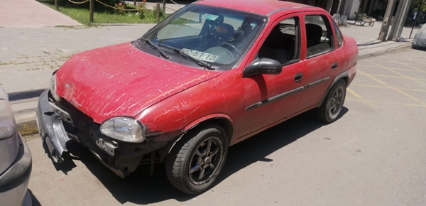 Seguidilla de robos en Pirque: Incautan auto en que los delincuentes se movilizan