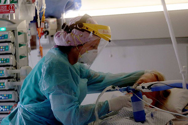 Alerta roja: Minsal reporta 4.956 casos nuevos, cifra más alta desde 21 de junio