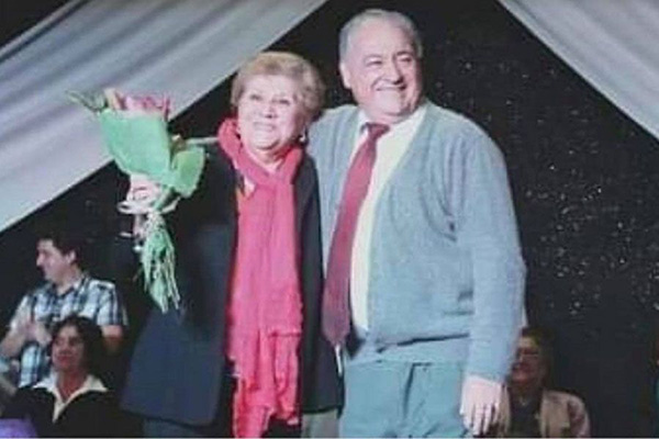 Esposa de alcalde de Pucón murió por covid: Autoridad comunal sigue en cuarentena