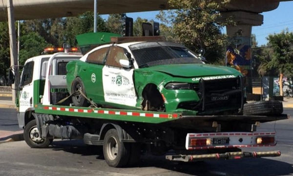 Choque de auto con patrullera: En Riesgo vital mujer que iba a dar a luz en Puente Alto