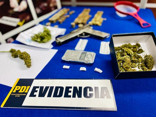 Madre e hijo imputados de vender drogas en la población Maipo de Puente Alto
