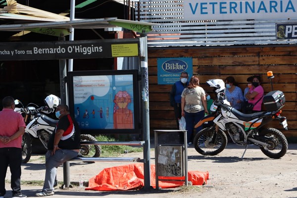 Hallan cadáver de hombre en paradero de avenida Concha y Toro en Puente Alto