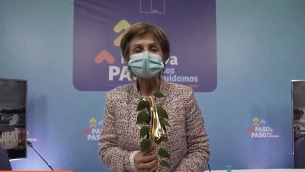 Divididas opiniones genera “Copihue de Oro” a subsecretaria Paula Daza
