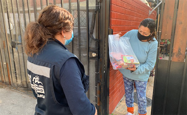 Municipalidad continúa apoyando ollas solidarias y comunes de Puente Alto