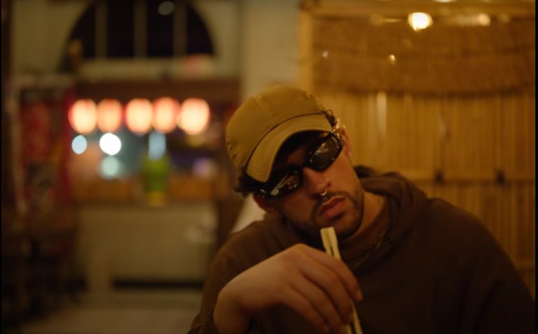 [Video] Revisa “Yonaguni”: El nuevo single de Bud Bunny