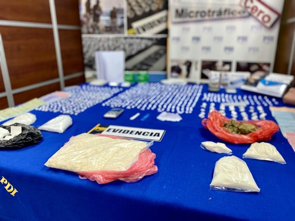 Tres detenidos con cocaína, pasta y marihuana en Puente Alto