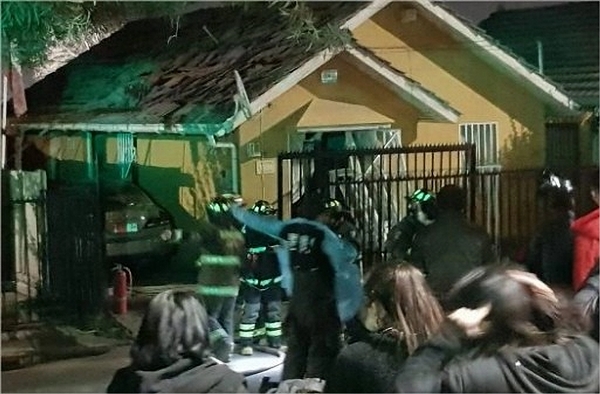 [Video] Impactante explosión en vivienda de Puente Alto: Un lesionado y cuantiosos daños