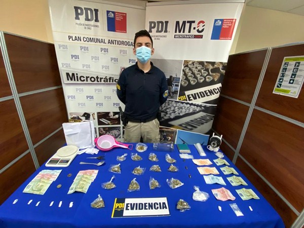 Detienen a tres integrantes de red de microtráfico de drogas en Puente Alto