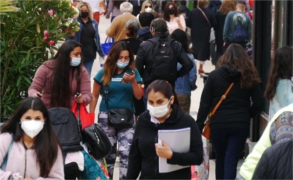 Cambios en plan Paso a Paso: Aumento en los aforos y apunta a los vacunados