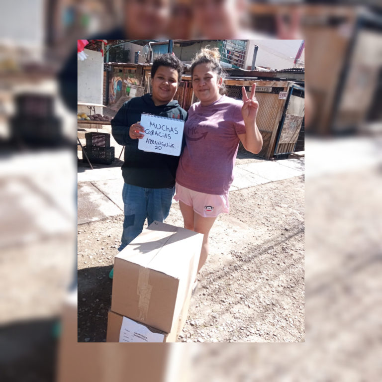 Charles Aránguiz donó cerca de 50 kilos en mercadería y bienes de primera necesidad