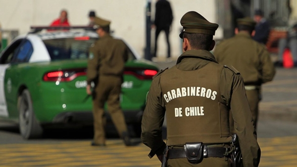 Violento asalto armado en mall Tobalaba