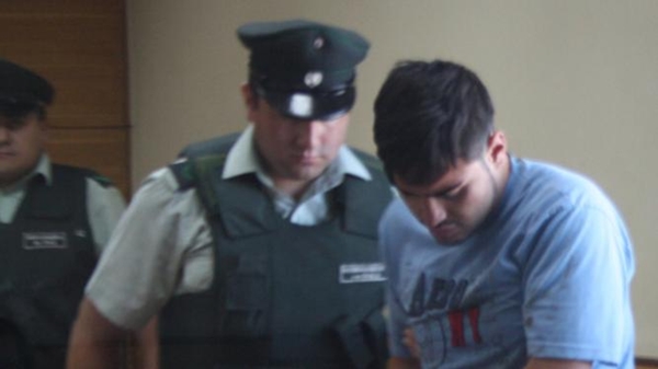 Condenan a presidio perpetuo a joven que mató a su polola en Bajos de Mena