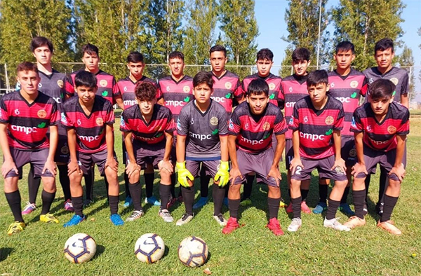 Los jugadores de Bajos de Mena FC que buscan llegar al fútbol profesional