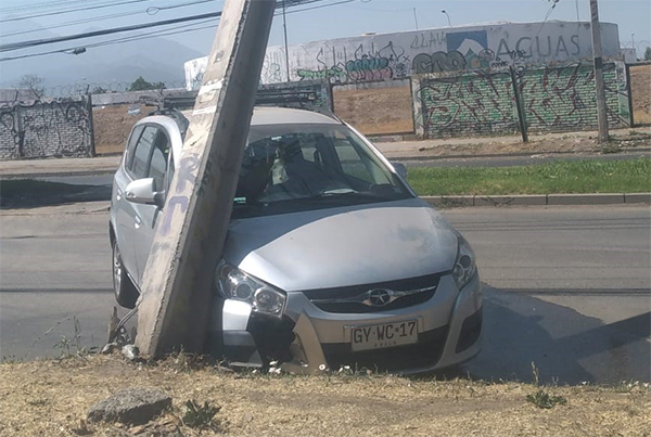CGE informa choques a postes en El Bosque, El Monte, Pirque, San Bernardo, Puente Alto y Buin