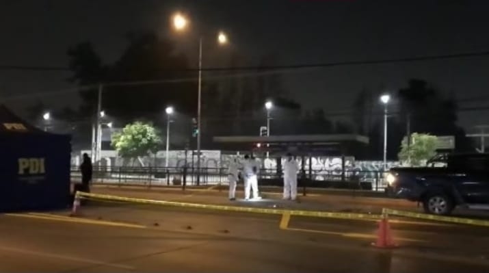 Chofer de bus atropella a conductor tras discusión vial en La Pintana