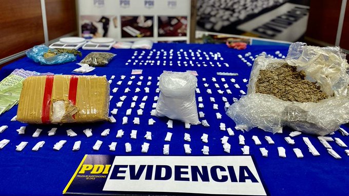 Diez personas detenidas en operativo antidrogas en Puente Alto