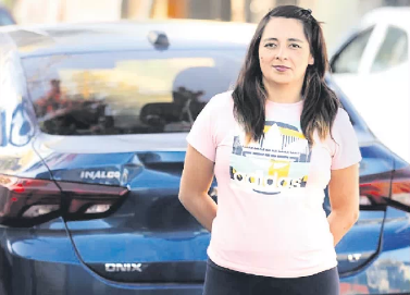 <strong>Conductora que repelió asalto de vehículo en villa Las Claras: “Sólo me robaron dinero en efectivo”</strong>