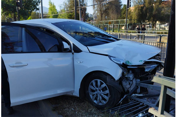 Acusan que conductor en estado de ebriedad atropelló a joven en Puente Alto