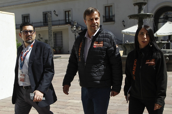 ¿Alcalde Codina se suma a las demoliciones de las “narco casas”?