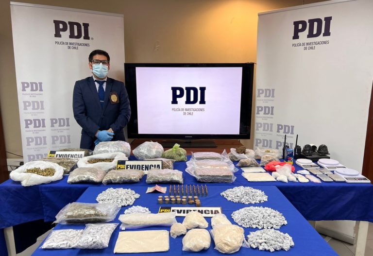 Intervención de PDI terminó con dos detenidos en población Pedro Lira