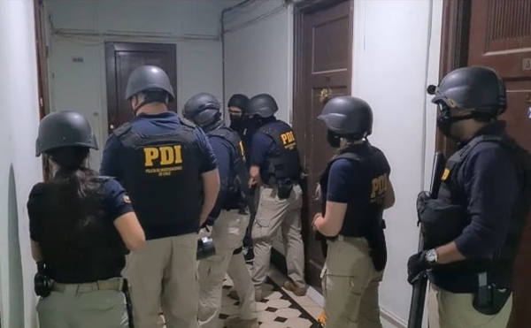 [Video] Siete detenidos por trata de personas: mujeres se prostituían en Plaza de Armas