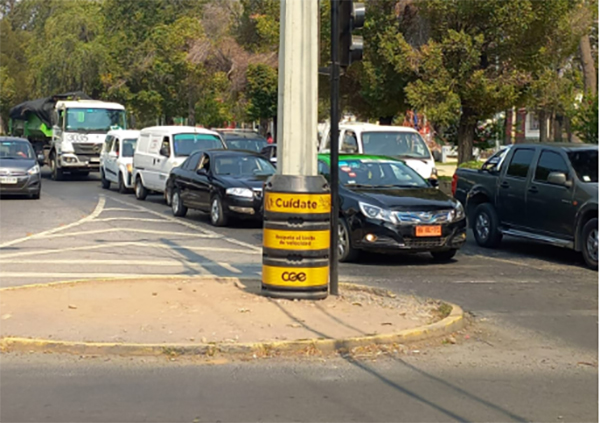 CGE instala “protectores de postes” en Puente Alto y San Bernardo en el marco de plan piloto a nivel nacional