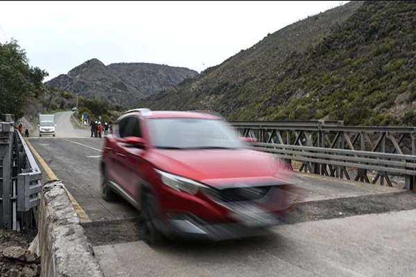 Reabren puente mecano de San Alfonso tras 15 días inhabilitado