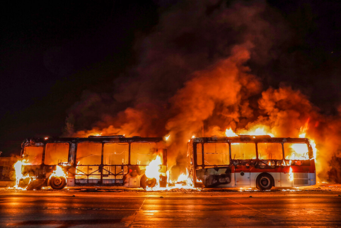 Desconocidos realizan ataque incendiario a bus RED