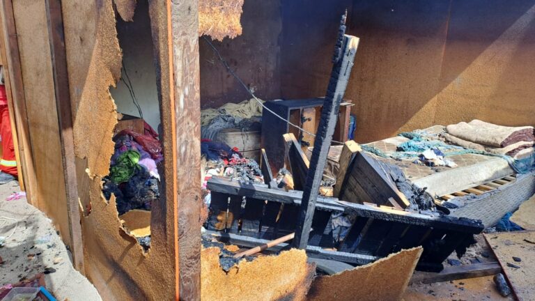Explosión de un cilindro de gas deja tres niños muertos