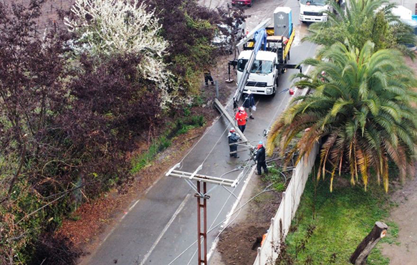 CGE activa plan de acción preventivo ante sistema frontal que afectará a Región Metropolitana