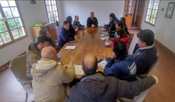 CGE informa plan de contingencia a los alcaldes de Pirque, Puente Alto y San José de Maipo