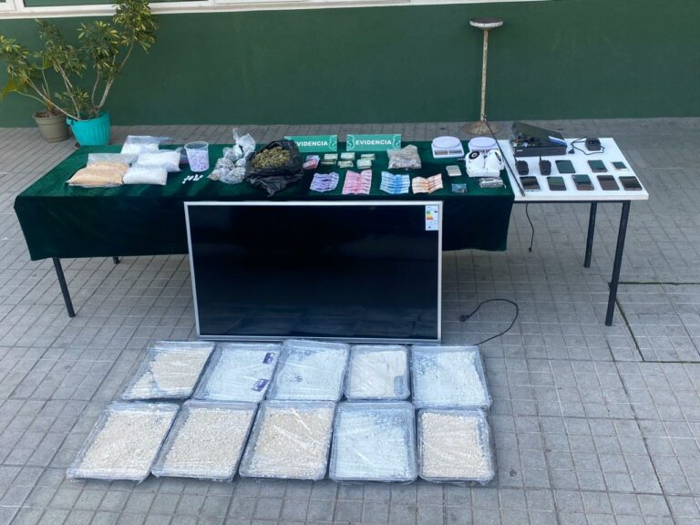 Amplio operativo en Bajos de Mena logró descubrir laboratorio de drogas