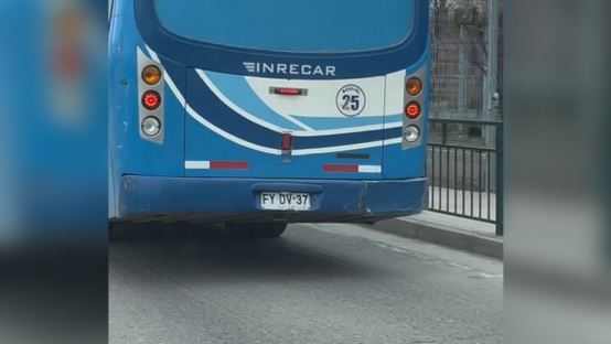 Conductor de microbús de San José de Maipo habría denigrado a estudiante por pago de tarifa