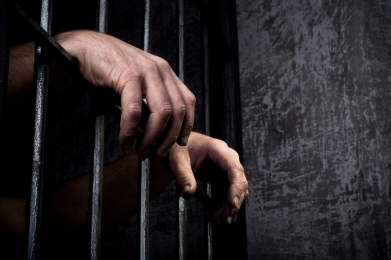 Prisión preventiva para sujeto que secuestró y maniató a su pareja durante 4 días