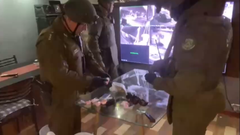 Delincuentes operaban desde departamento con sistema de vigilancia