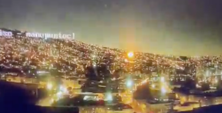 [Video] Caída de bengala podría haber causado incendio forestal en Valparaíso