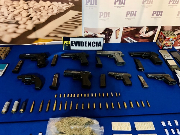 Operación Fruto Poniente: Seis detenidos y la incautación de armas y drogas en villa de Puente Alto